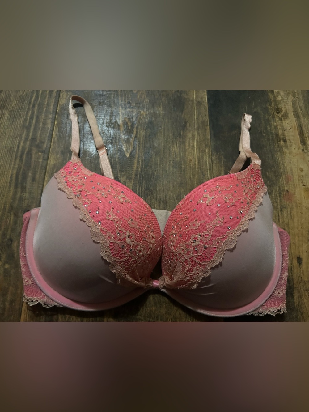 Victorias Secret Size 36D Pink W/ Beige Lace & Rhinestones  Padded Underwire Bra